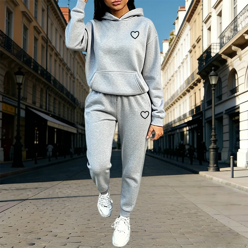 Damski dres z kapturem i spodn – Outdoor Sports recenzja i cena